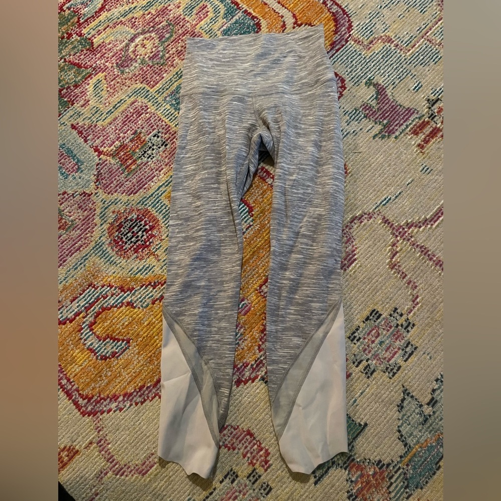 Lululemon size 4 leggings